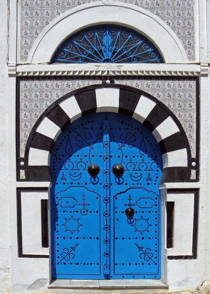 Tunis: Essential Highlights & Hidden Corners